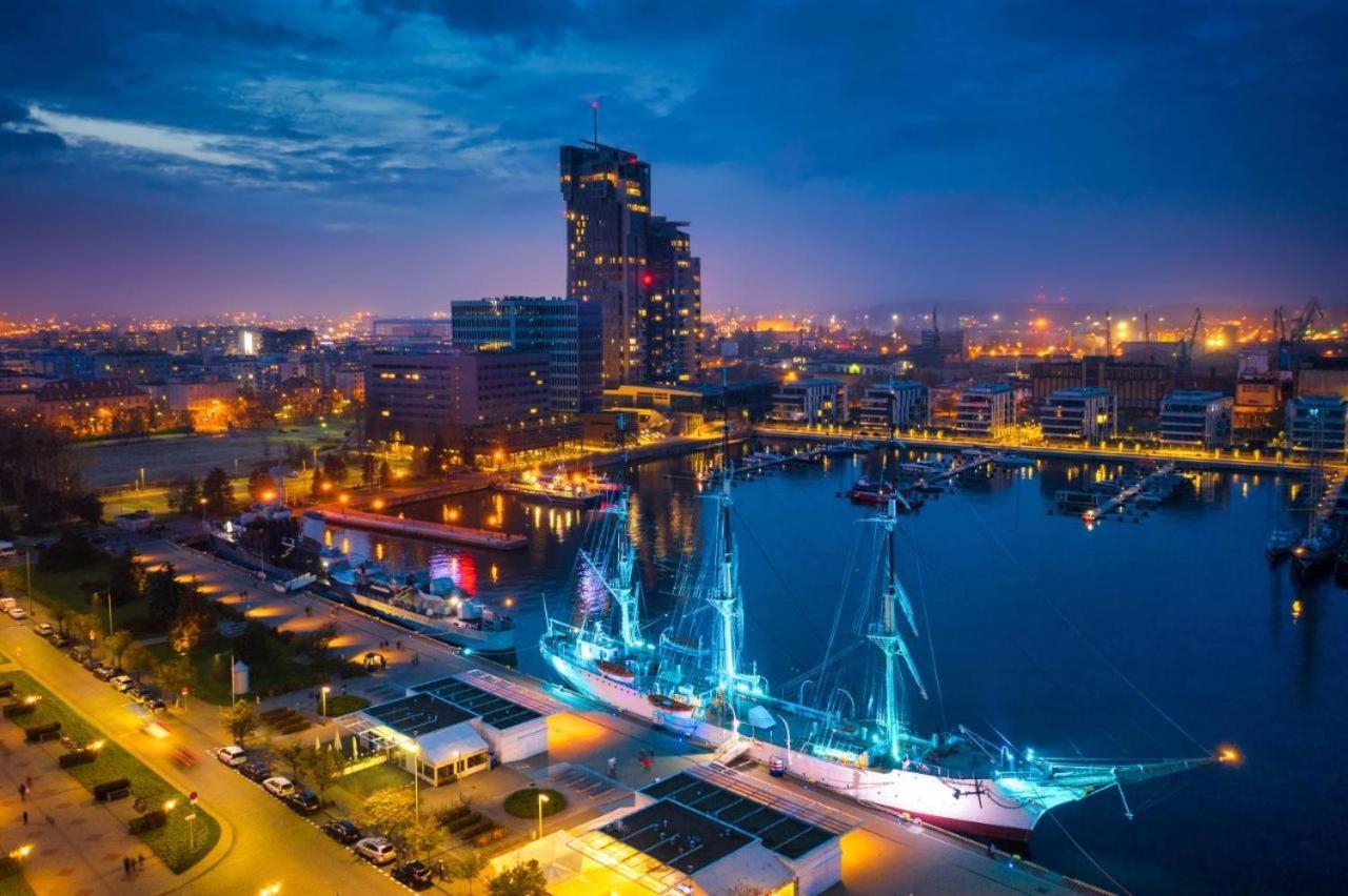 Apartament Faltom 20 Yacht Park Premium Гдыня Экстерьер фото
